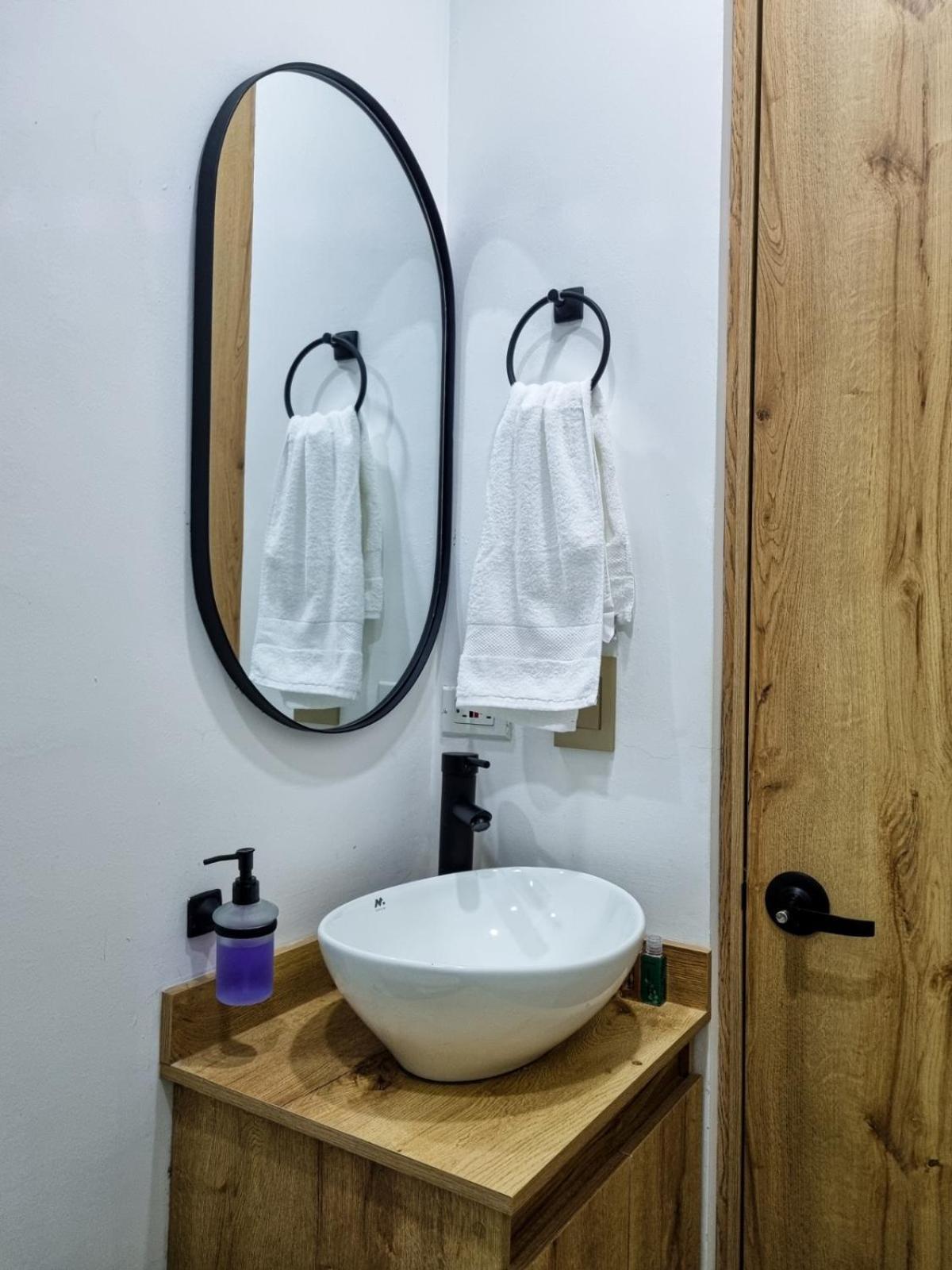 Hotel Station 23 Ибаге Экстерьер фото